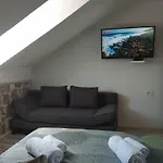 Tara Apartment *